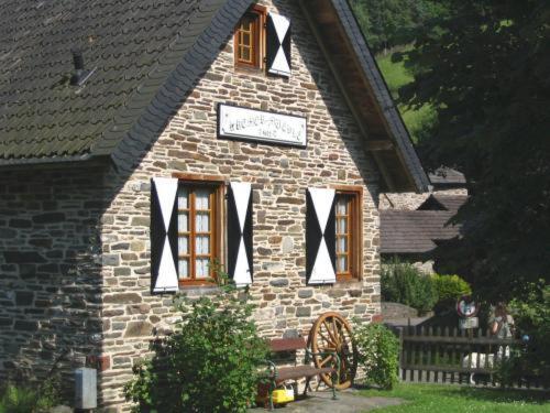Waldhotel Im Wiesengrund Hürtgenwald Eksteriør billede