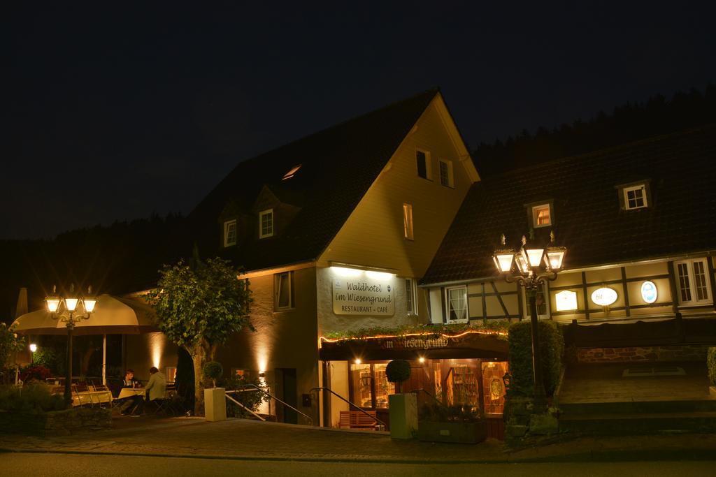 Waldhotel Im Wiesengrund Hürtgenwald Eksteriør billede