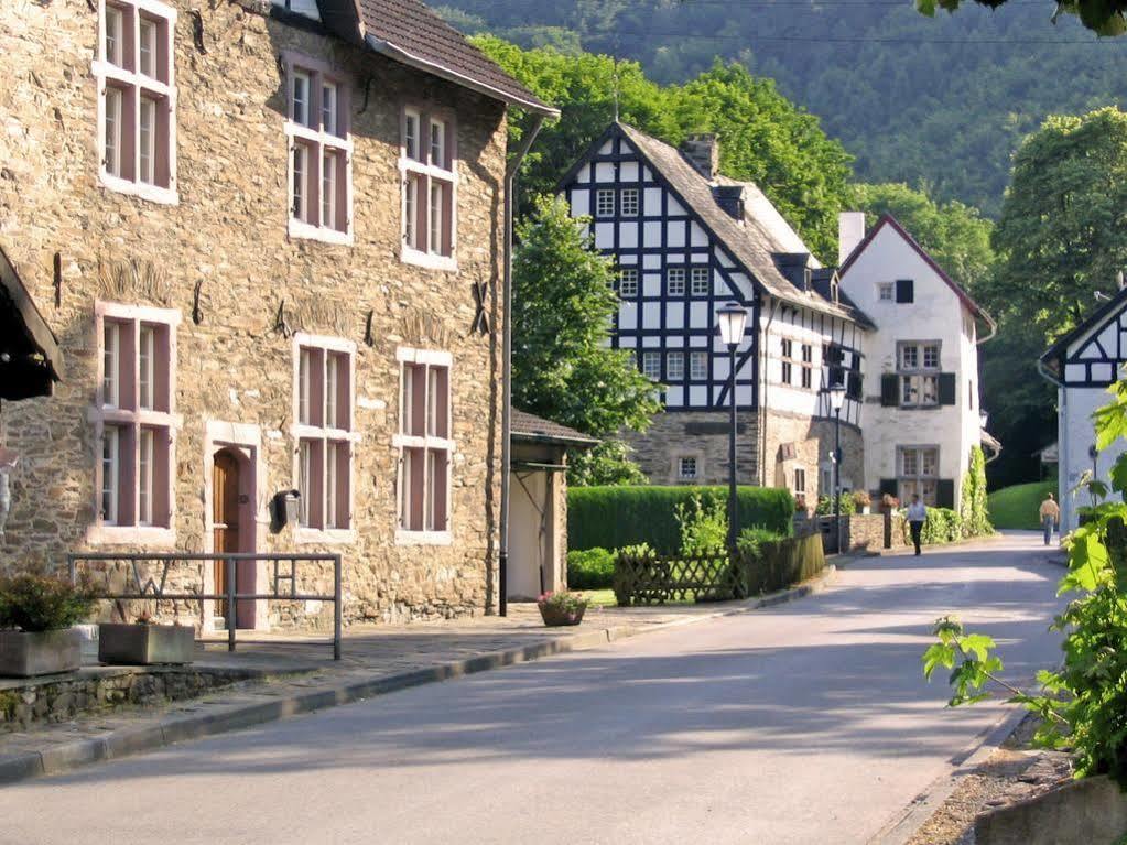 Waldhotel Im Wiesengrund Hürtgenwald Eksteriør billede